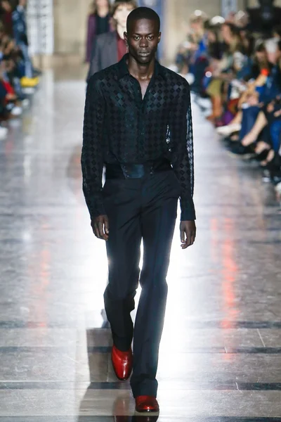 Look 47